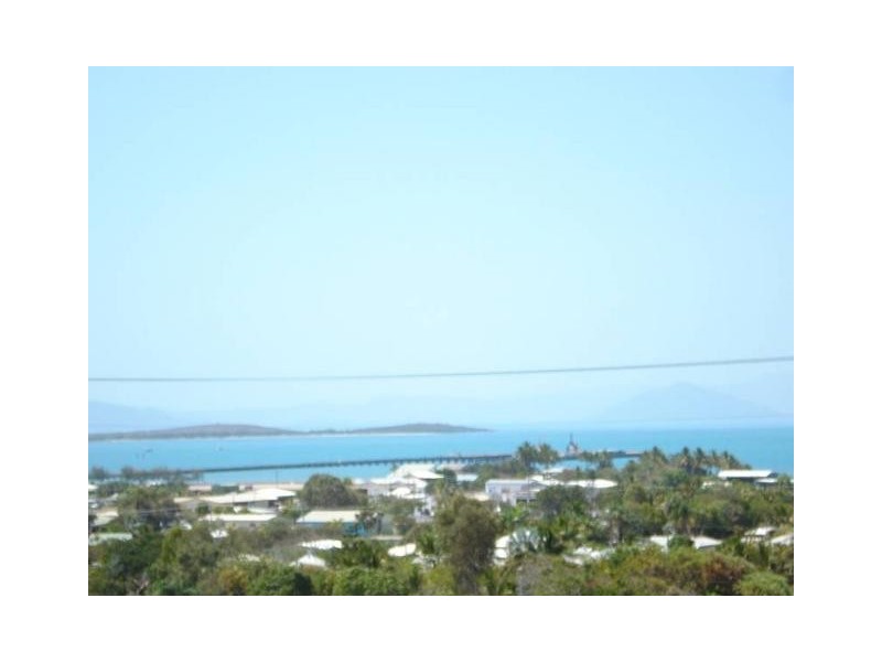 11 Mitchell Street, Bowen QLD 4805