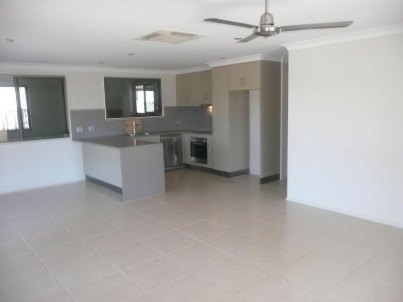 64 Gordon Street, Bowen QLD 4805