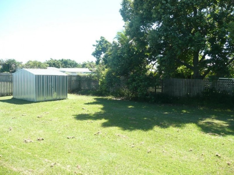 8 Lucinda Place, Bowen QLD 4805