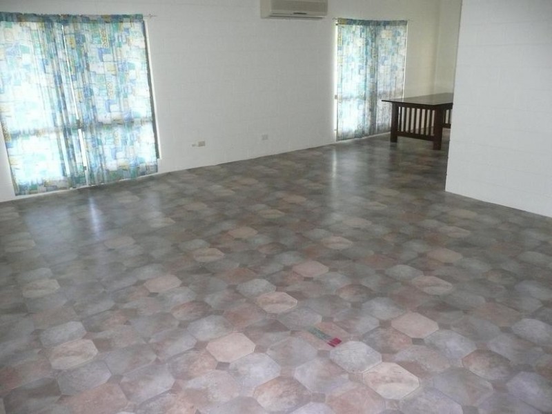 54 Lascelles Street, Bowen QLD 4805