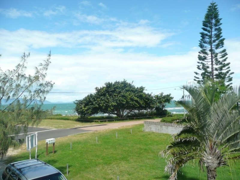 1/23 Bluewater Parade, Bowen QLD 4805