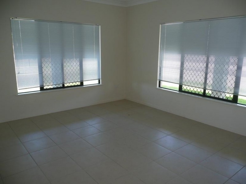 26 Scenic Drive, Bowen QLD 4805