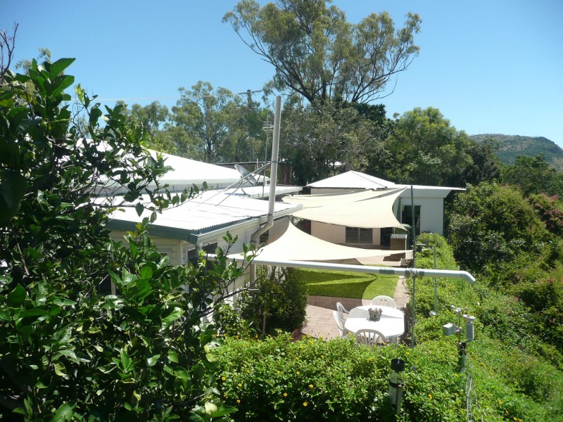 96 Station Street, Collinsville QLD 4804