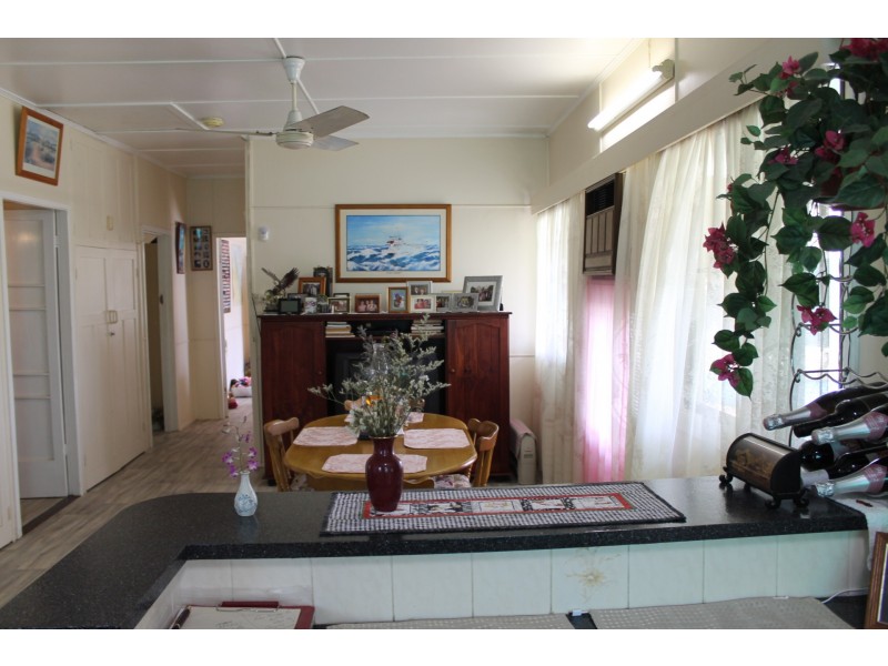 96 Station Street, Collinsville QLD 4804