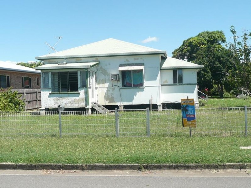 19 Murroona Street, Bowen QLD 4805