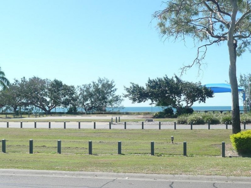 81 Horseshoe Bay Road, Bowen QLD 4805