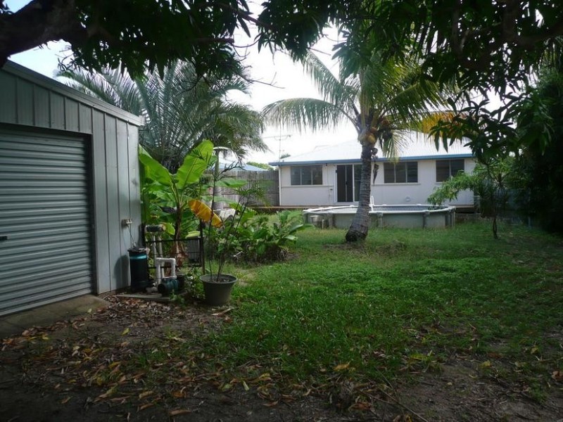 68 Tracey Street, Bowen QLD 4805