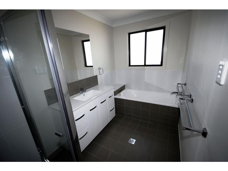 27A Leichhardt Street, Bowen QLD 4805