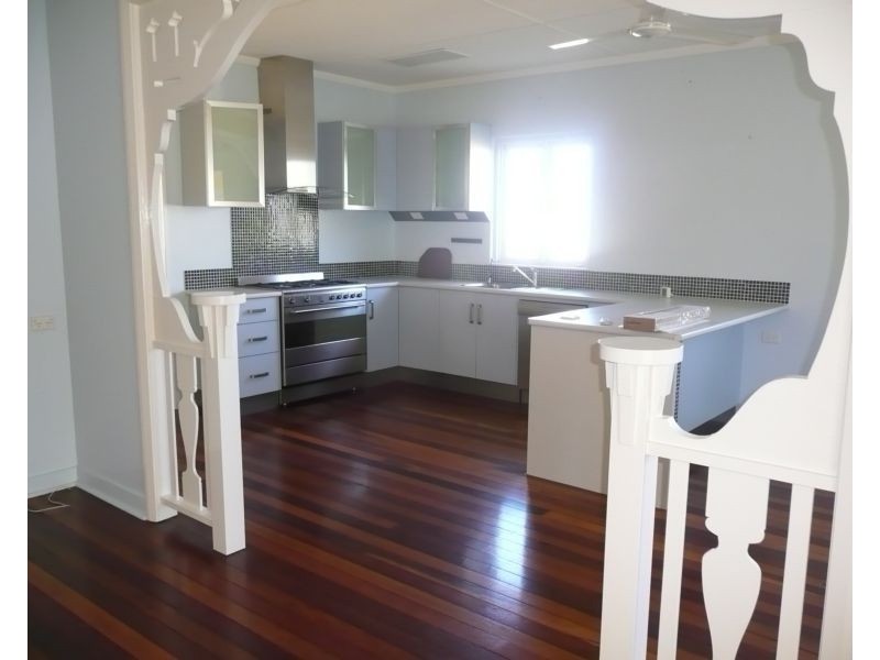 42 Field Street, Bowen QLD 4805