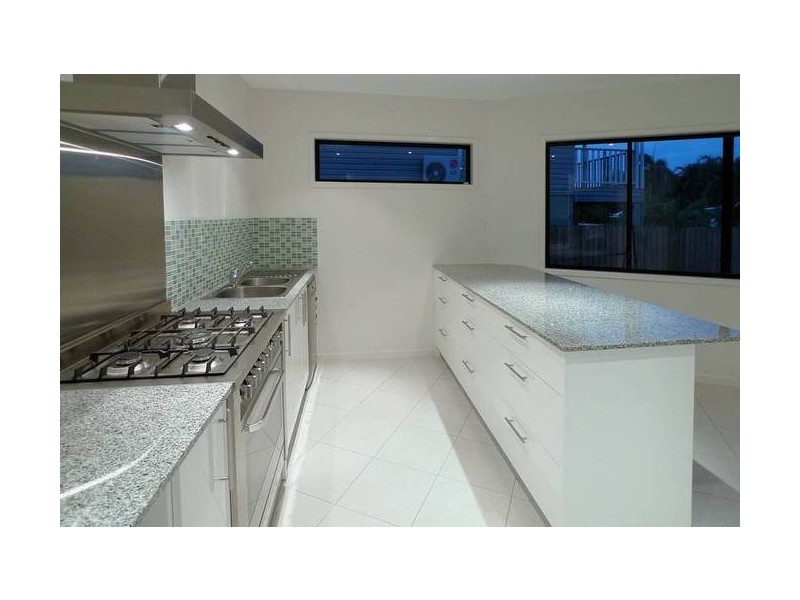 1/11 Field Street, Bowen QLD 4805