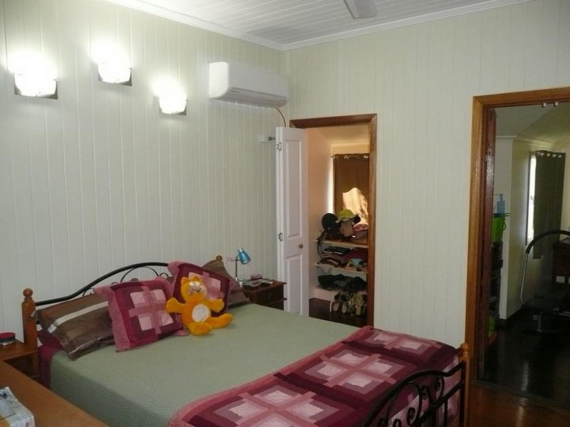 74 Poole Street, Bowen QLD 4805