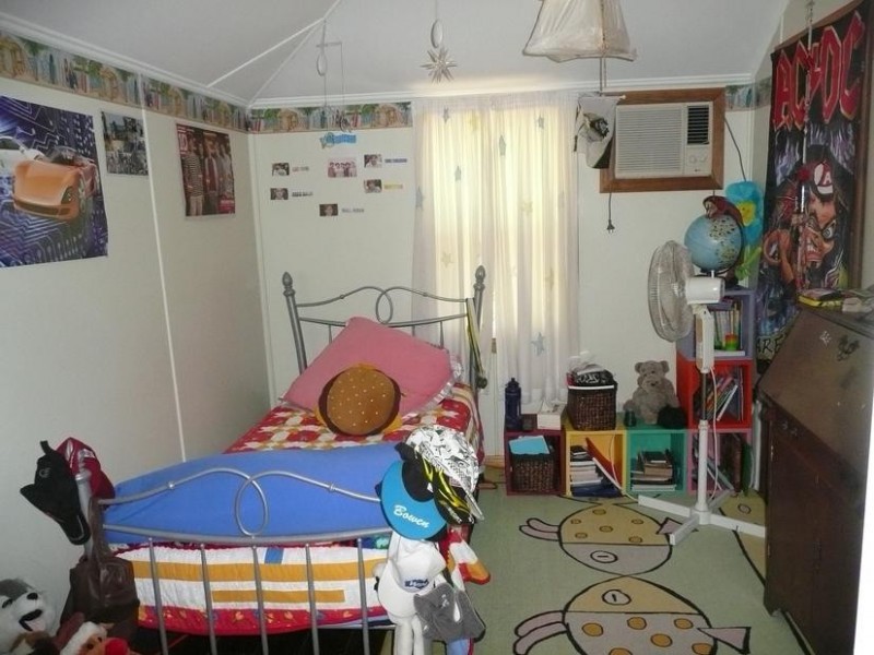 74 Poole Street, Bowen QLD 4805