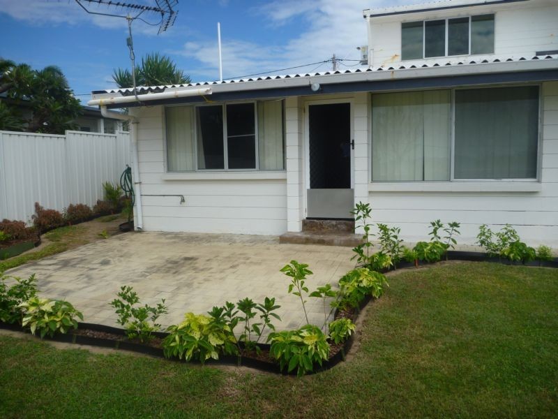 2/14 Casuarina Street, Bowen QLD 4805