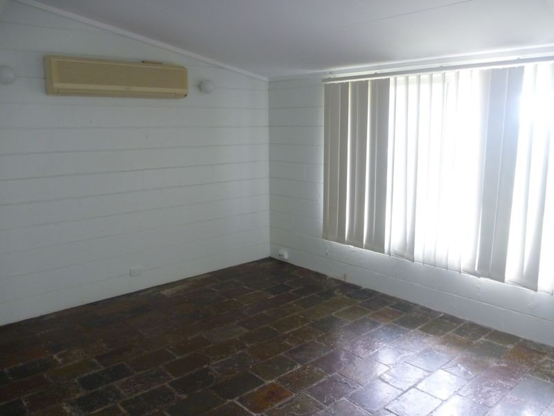 2/14 Casuarina Street, Bowen QLD 4805