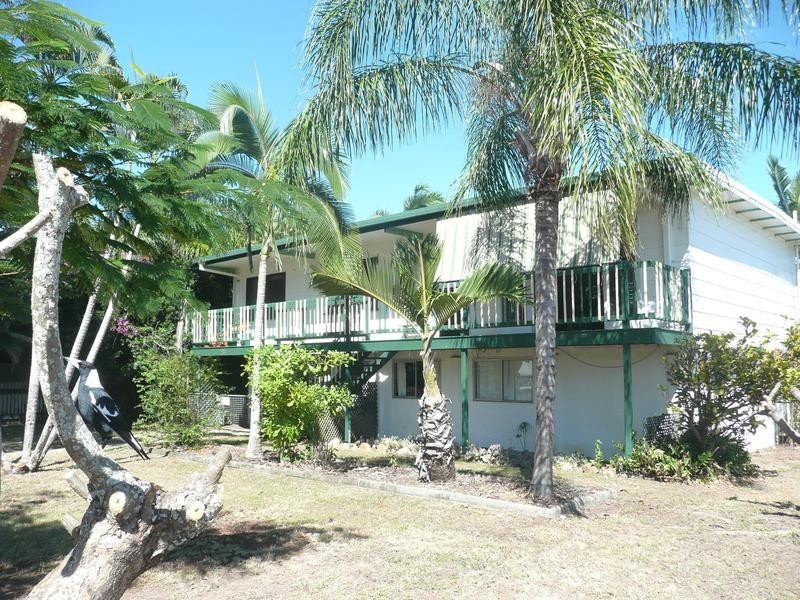 23 Field Street, Bowen QLD 4805
