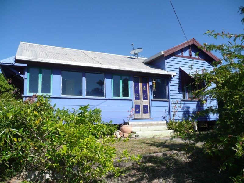 69 Livingstone Street, Bowen QLD 4805