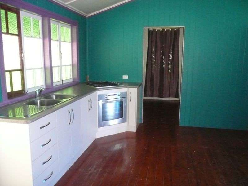 69 Livingstone Street, Bowen QLD 4805