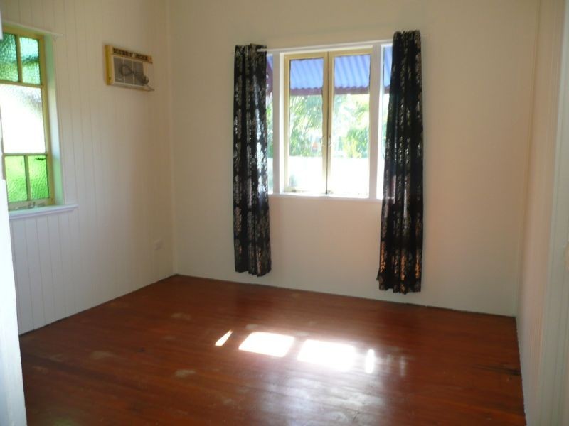 69 Livingstone Street, Bowen QLD 4805