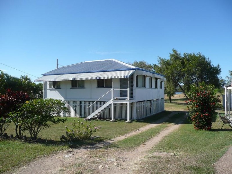 112 Herbert Street, Bowen QLD 4805