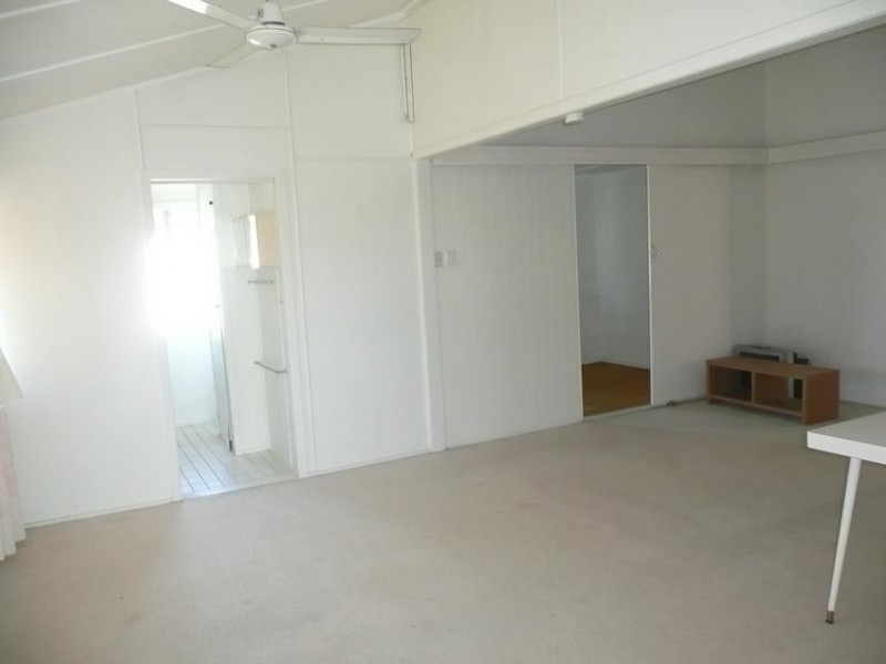 112 Herbert Street, Bowen QLD 4805