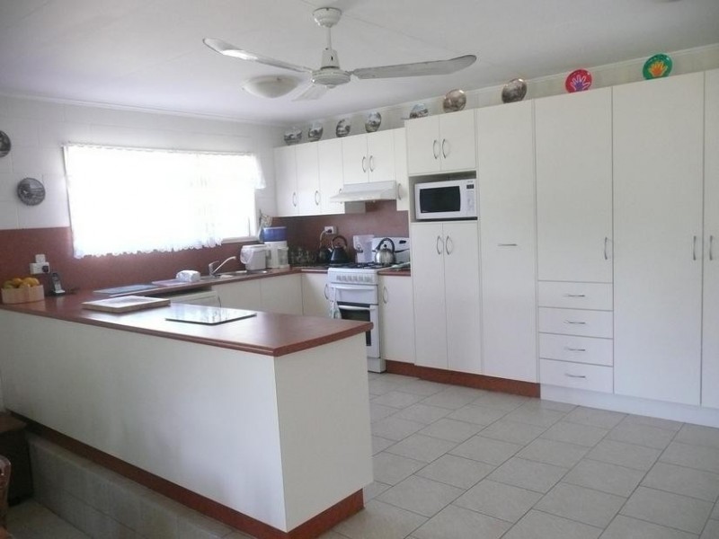 175 Strickland Street, Bowen QLD 4805