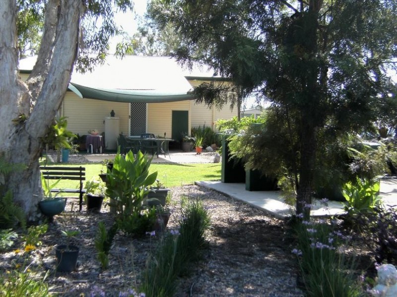 25 Leichhardt Street, Bowen QLD 4805