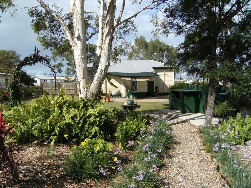 25 Leichhardt Street, Bowen QLD 4805