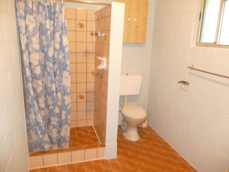 4/16 Powell Street, Bowen QLD 4805