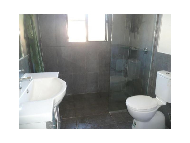 18a Gloucester Street, Bowen QLD 4805