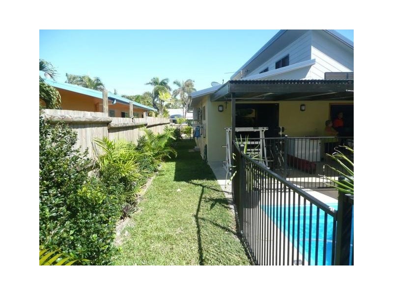 18a Gloucester Street, Bowen QLD 4805