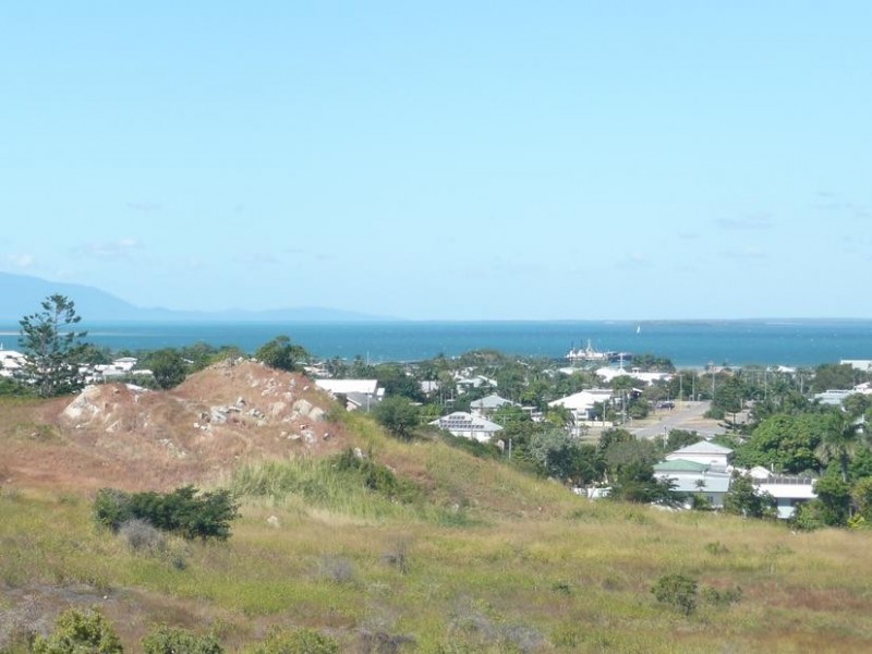 8 Yardley Court, Bowen QLD 4805