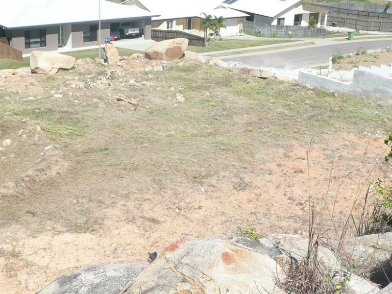 8 Yardley Court, Bowen QLD 4805