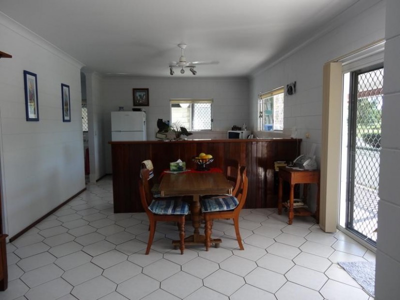 1a George Street, Bowen QLD 4805