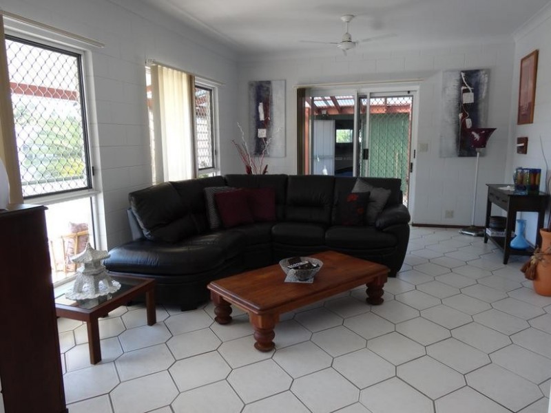 1a George Street, Bowen QLD 4805