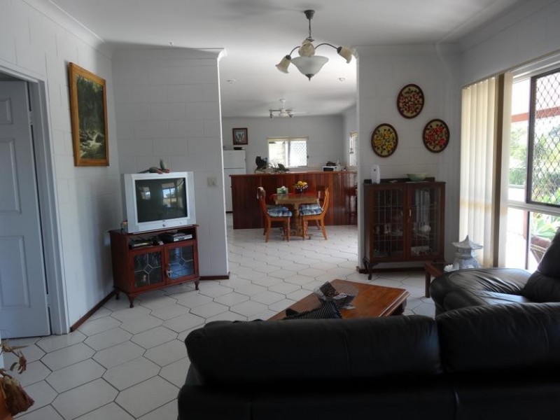 1a George Street, Bowen QLD 4805