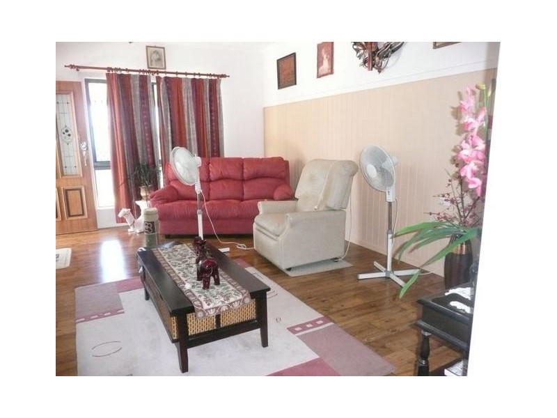 27 Emmerson Drive, Bowen QLD 4805