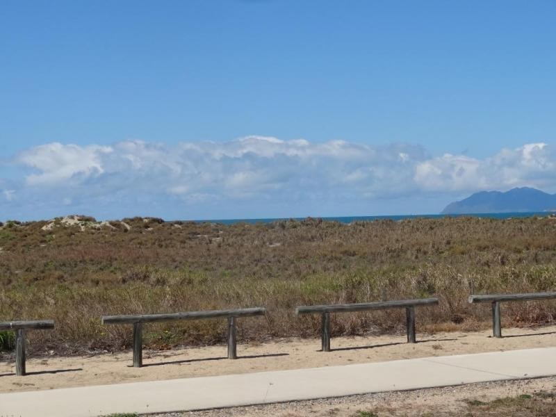 131 Esplanade, Bowen QLD 4805