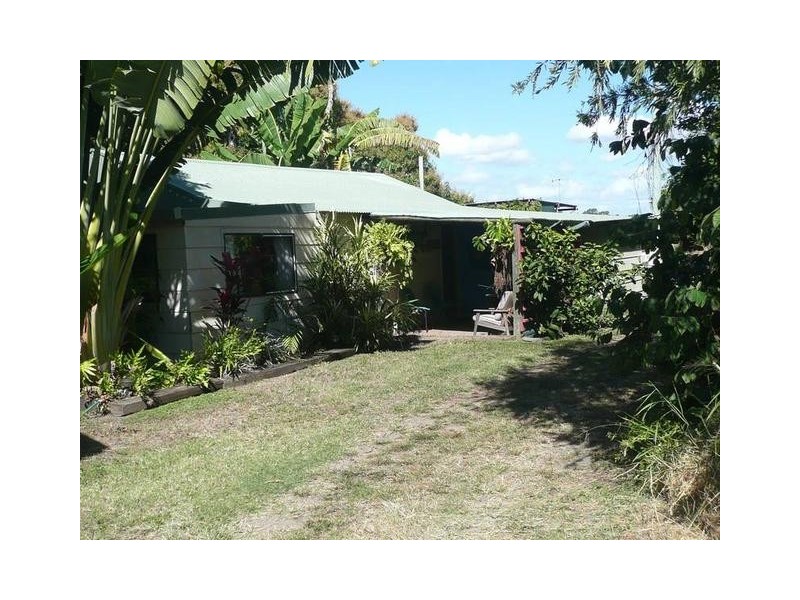 9 Jilletts Lane, Bowen QLD 4805