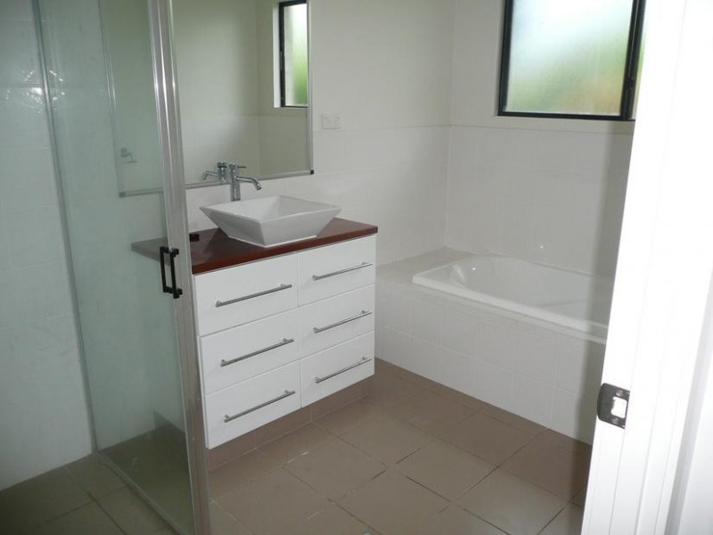 6 Allan Place, Bowen QLD 4805