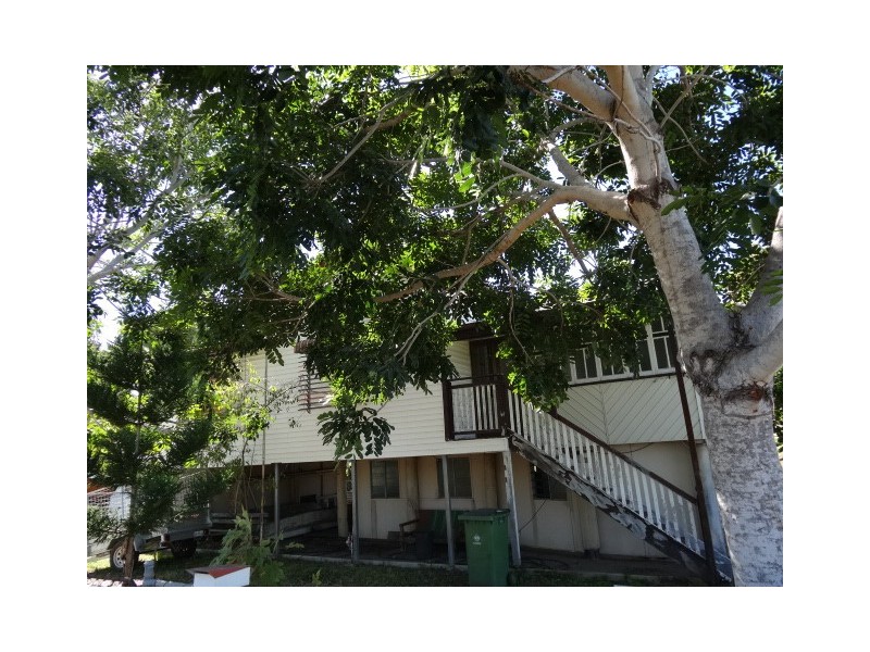 18 John Street, Collinsville QLD 4804