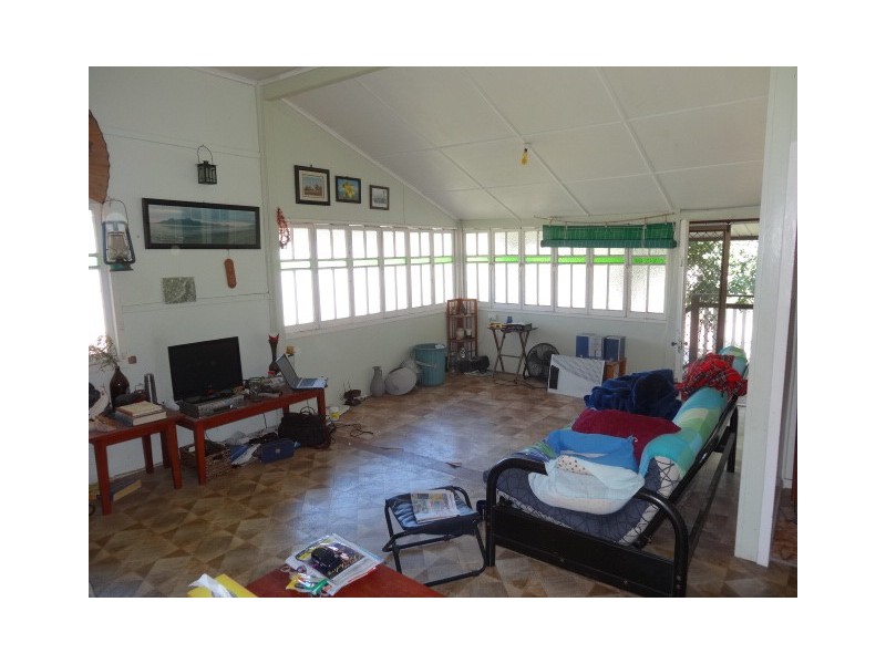 18 John Street, Collinsville QLD 4804