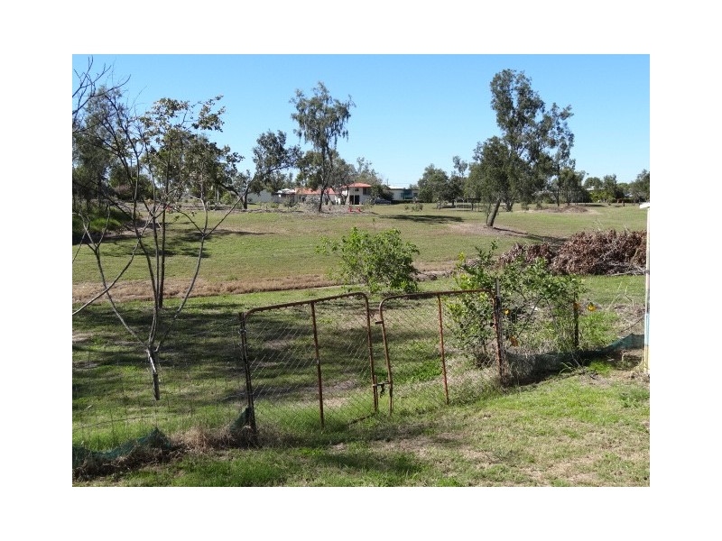 18 John Street, Collinsville QLD 4804