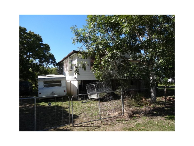 18 John Street, Collinsville QLD 4804