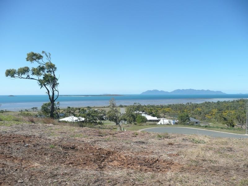 25 Grandview Terrace, Bowen QLD 4805