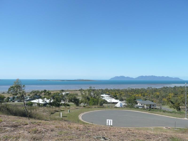 25 Grandview Terrace, Bowen QLD 4805