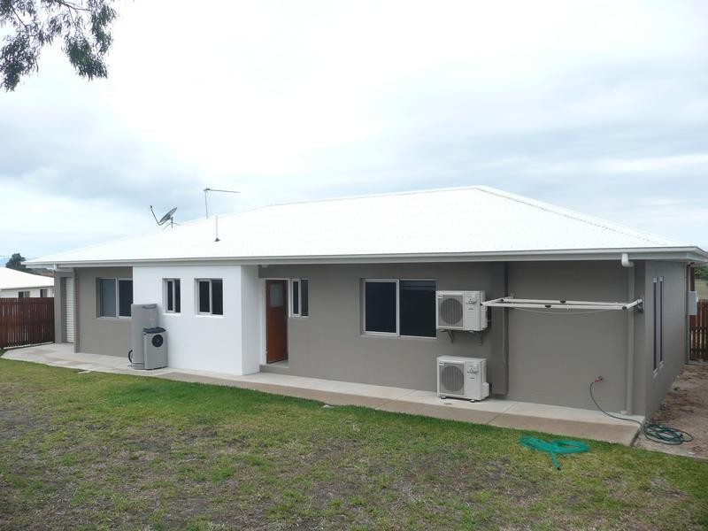 5 Silk Road, Bowen QLD 4805