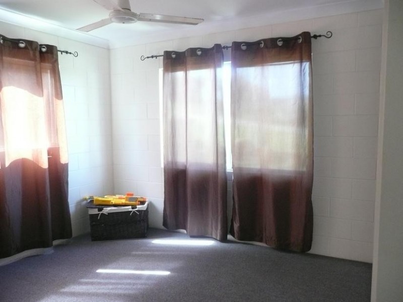 84 Poole Street, Bowen QLD 4805
