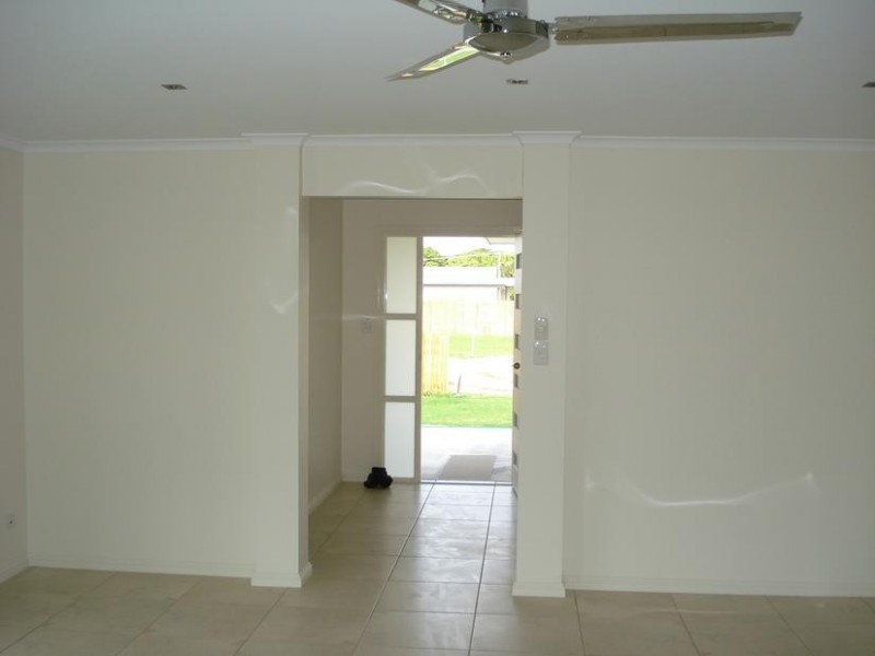 10 Cullen Close, Bowen QLD 4805