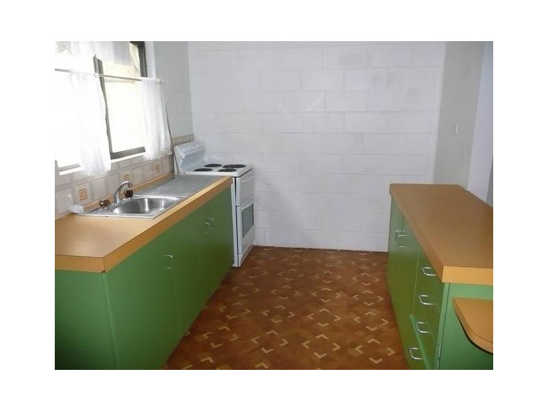 6/2a Powell Street, Bowen QLD 4805