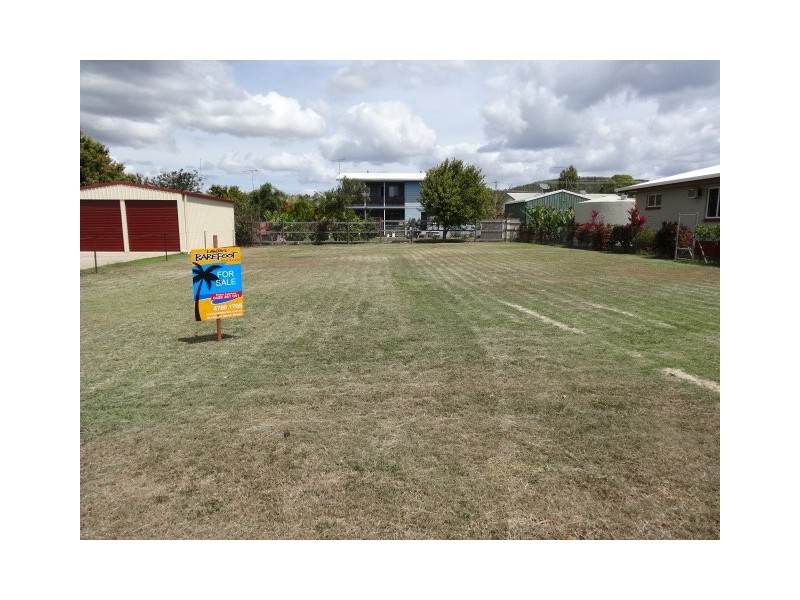 49 Whyte Avenue, Bowen QLD 4805